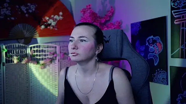 Chatroom XXX en direct de Golden_Dragon