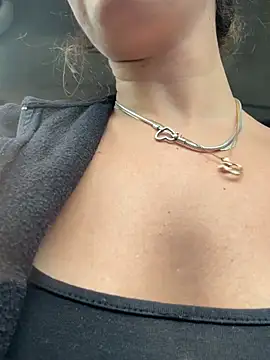 LillyFlowerson Live XXX Chat
