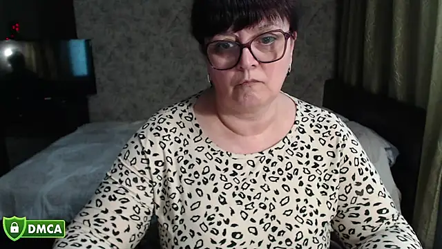 Živý XXX chat BrandiOhNight