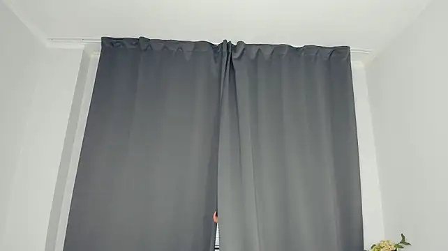 Chat +18 de StefanieParayno ao vivo