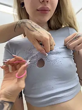 babydolll Webcam show