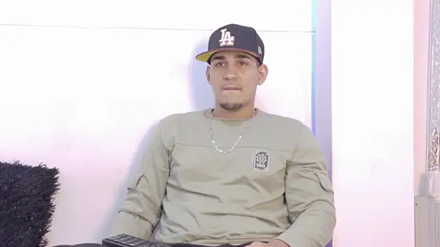 Chat XXX ao vivo de Massimo_11