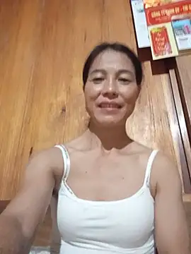 Lily-ly's Live XXX Chat