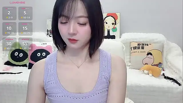 Chat XXX en directo de Lucy-8