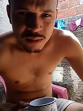 Chat XXX ao vivo de DANILOFERRAZATV