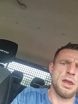 Mikemilflover XXX чат на живо