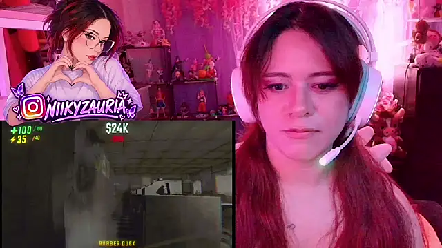_niiky live XXX chat