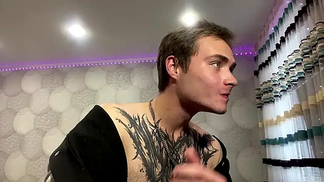 ErnestTarlet Live XXX-Chat