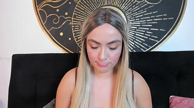 Chat +18 de IsabellaaJoness ao vivo