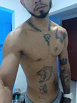 Niick01_ Adlı Modelin Canlı XXX Sohbeti