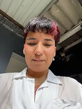emma_cute7's Live XXX Chat