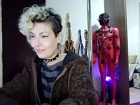 MariLouM's Live XXX Chat