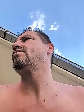 Czat XXX na żywo – MisterFaithRO