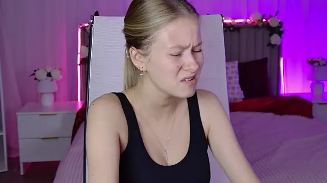 Chat +18 de EveMundie ao vivo