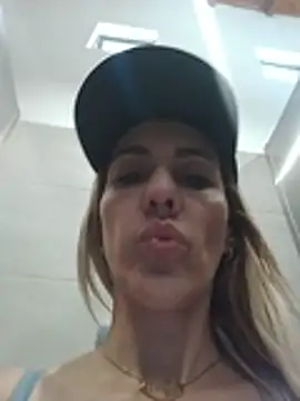 Monita_Med: απευθείας συνομιλία ΧΧΧ
