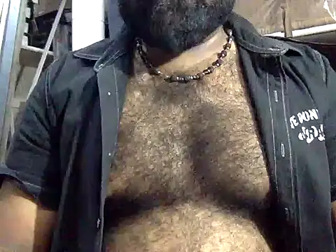 hairy_indian_dad Adlı Modelin Canlı XXX Sohbeti