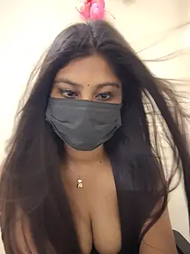 RAGNI-Love Chat XXX in diretta
