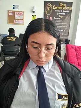 Angela__05 Adlı Modelin Canlı XXX Sohbeti