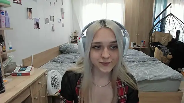 AriaArina's Live XXX Chat