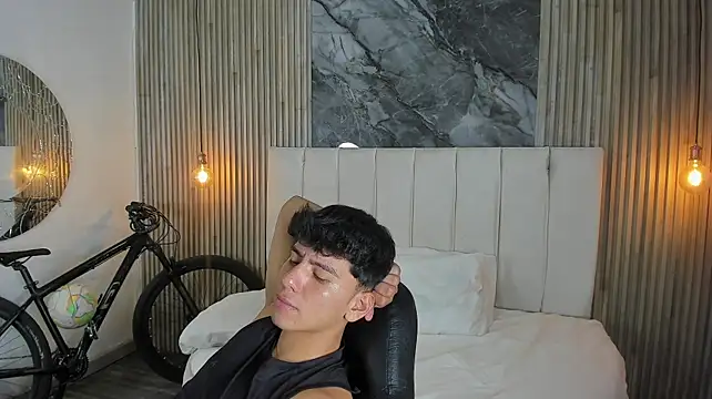 Chat XXX Live dark_ay