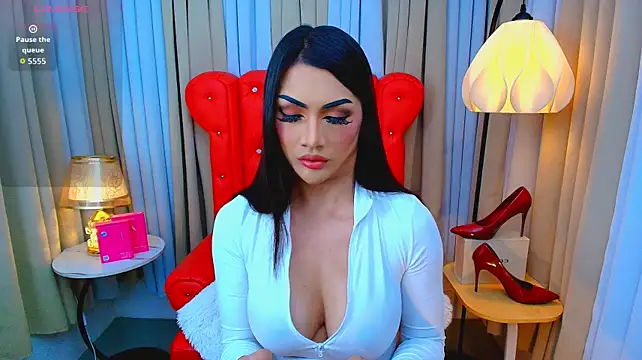 Laureen_Hilton Live XXX-chat