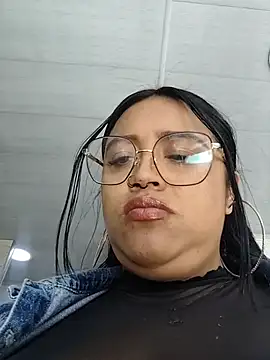 Chat XXX en directo de Outdoors-Mia_Khalifa