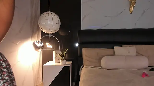 دردشة Velvet_GG الجنسية المباشرة
