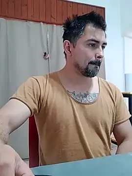 Czat XXX na żywo – Bradd_32
