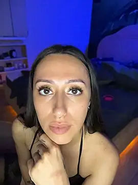 CrystalPleasure Chat XXX live