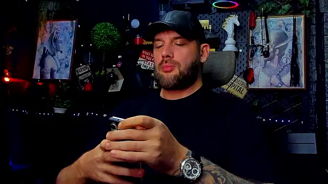 Czat XXX na żywo – LexHardy