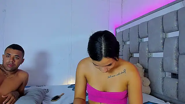PureFire20 Adlı Modelin Canlı XXX Sohbeti
