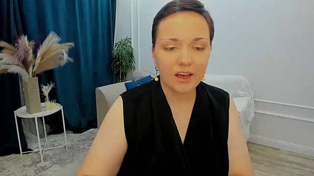 XXX chat uživo modela GoldenHazee