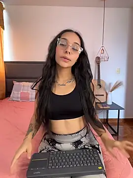 Chat XXX en directo de AuroraNoir_