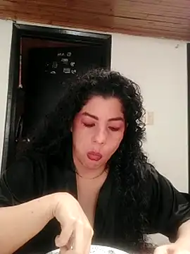 adelen_smith Adlı Modelin Canlı XXX Sohbeti