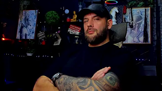 Онлайн чат XXX LexHardy