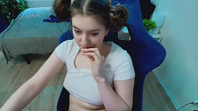 Chatroom XXX en direct de CranberryHot