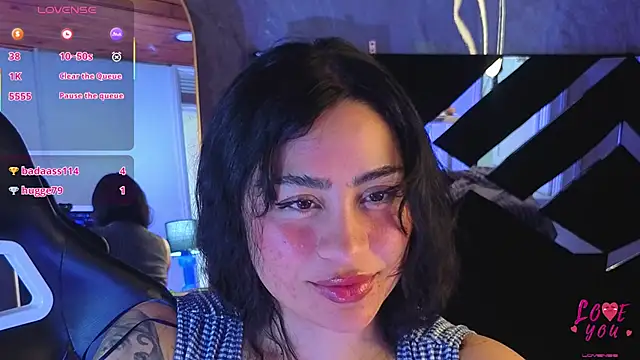 Chat +18 de amara_sweet_a ao vivo