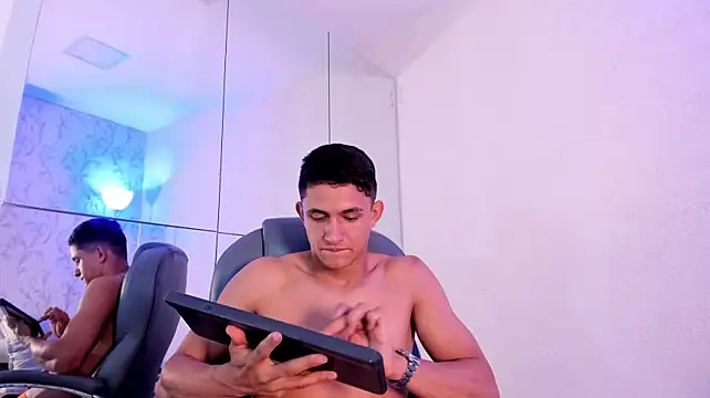 Simon_Axen Live XXX chat
