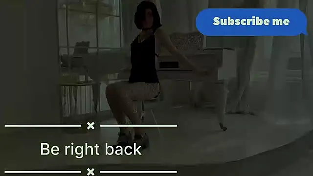 XXX chat uživo modela MickeQuinee