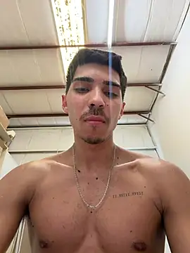 XXX chat uživo modela WavyAlloy30
