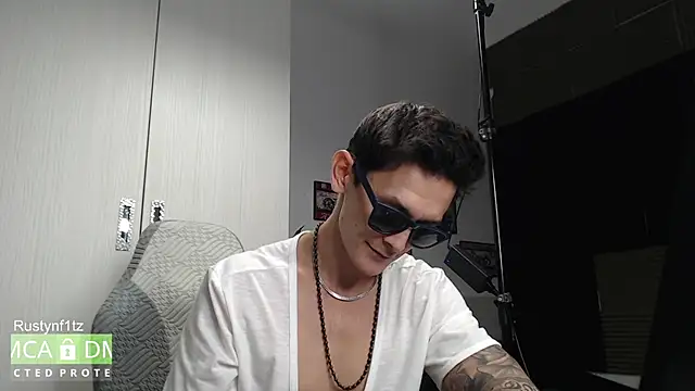 XXX chat uživo modela Rustynf1tz_