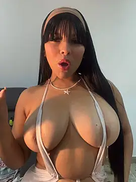 XXX chat uživo modela BrendaCrean