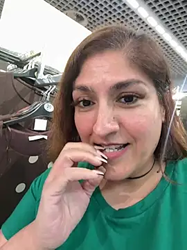 Chat XXX en directo de Spicy-Kareena
