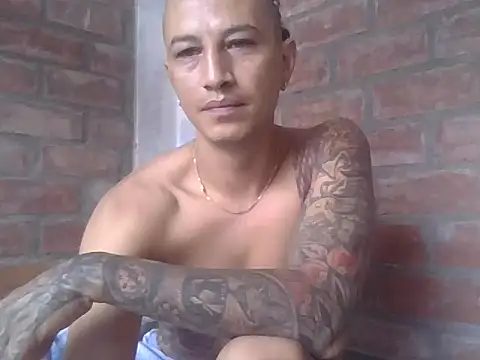 Andreesr Chat XXX live