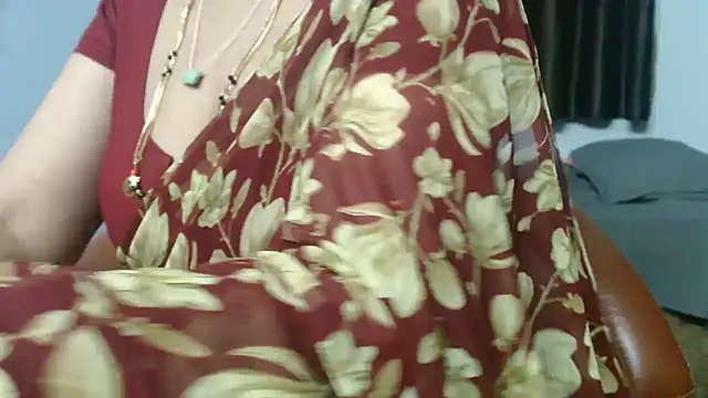 Chat +18 de sunitha-3 ao vivo