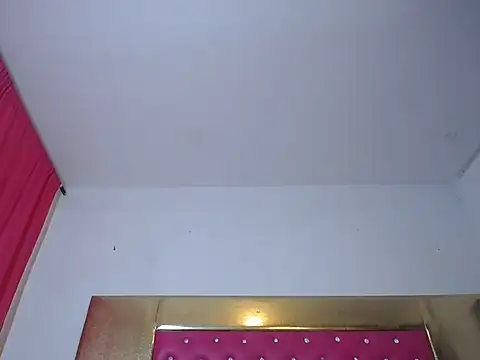 XXX chat uživo modela Vicky_doll333