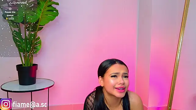 SusiMendez_'s Live XXX Chat