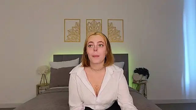KattyWilford live XXX chat