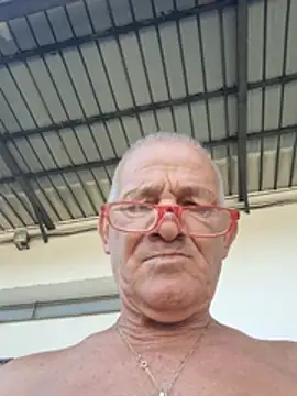 XXX chat uživo modela giorgioalvar