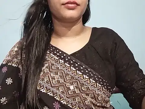 Adhiti_1's Live XXX Chat